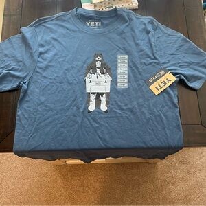 New with tags Yeti t-shirt